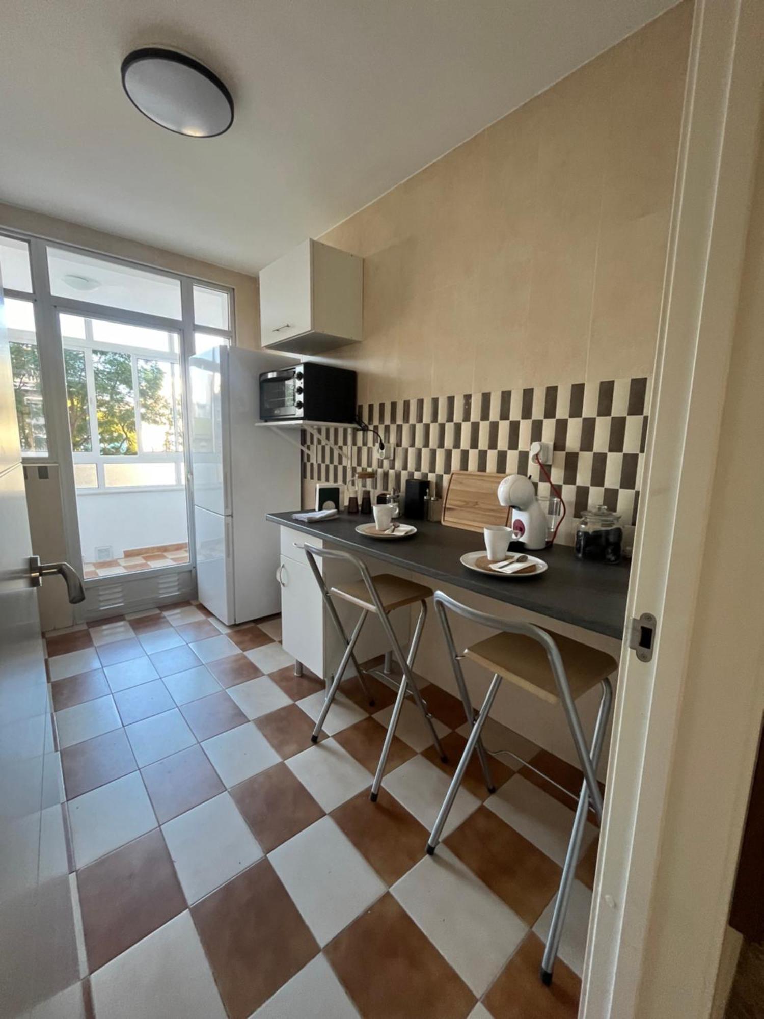Love Rent4 Malaga Huelin Exterior foto